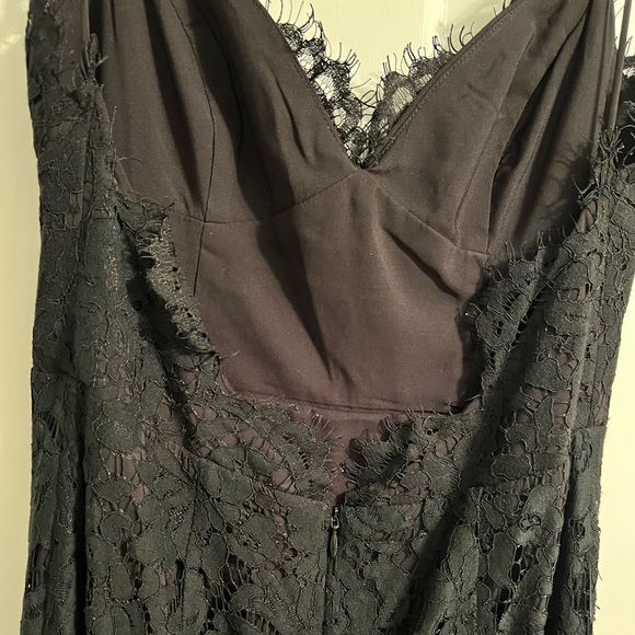 FAME AND PARTNERS x REVOLVE Everett
Lace Dress in Black Sz 4 - Picture 11 of 12